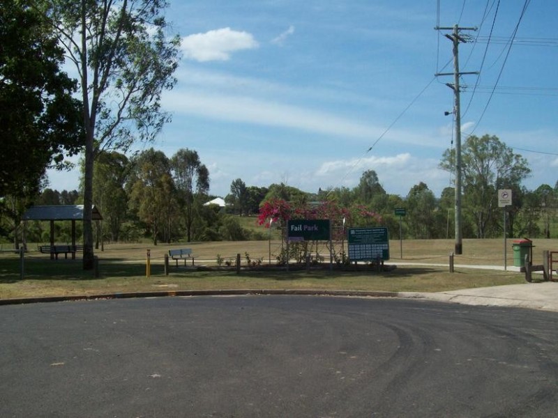 2 Helen Street, North Booval QLD 4304
