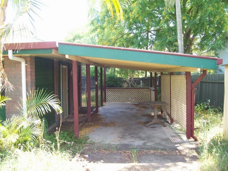 2 Helen Street, North Booval QLD 4304