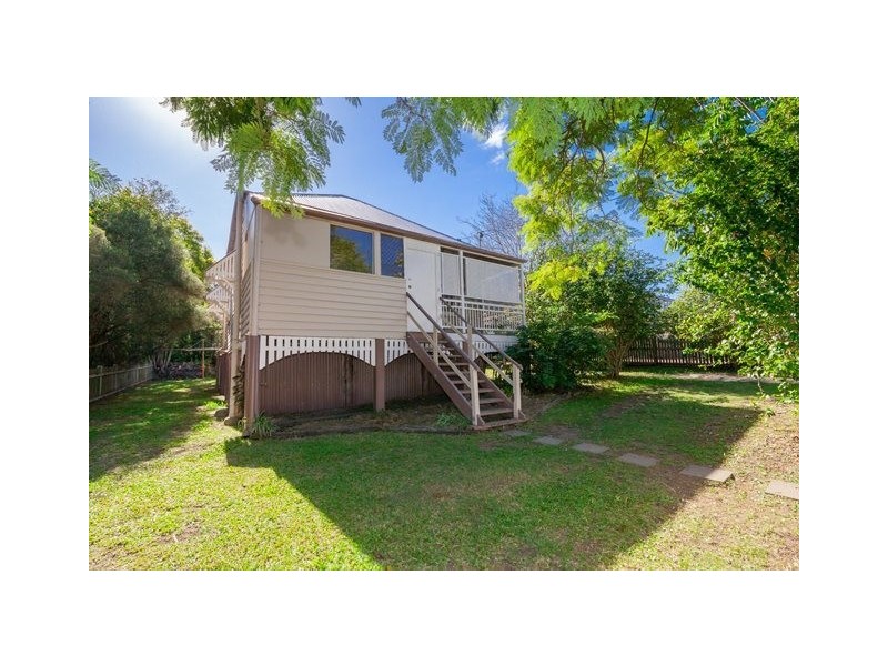 22 Glossop Street, Brassall QLD 4305