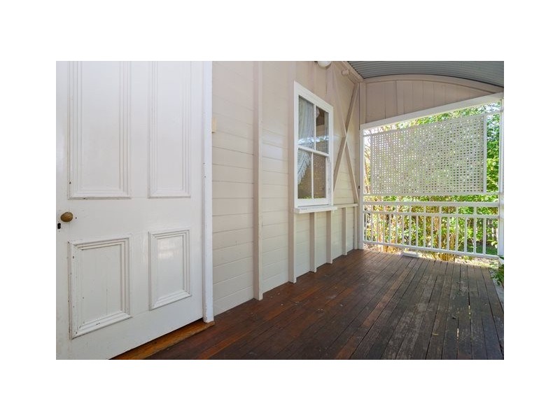 22 Glossop Street, Brassall QLD 4305