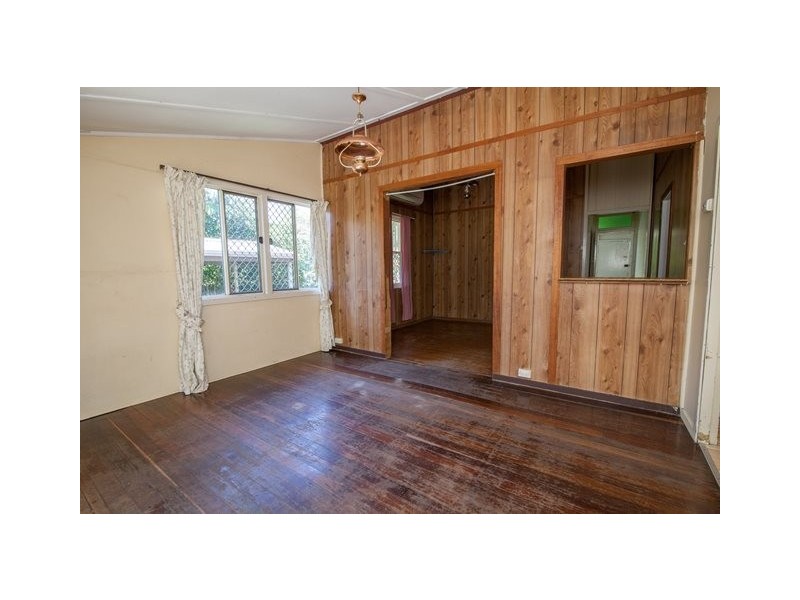 22 Glossop Street, Brassall QLD 4305