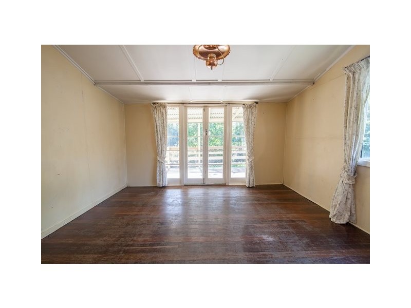 22 Glossop Street, Brassall QLD 4305