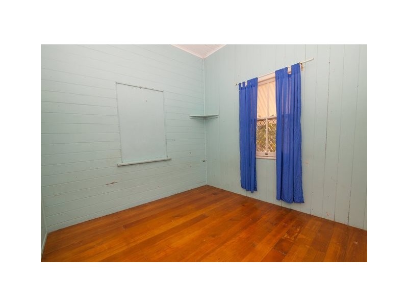 22 Glossop Street, Brassall QLD 4305