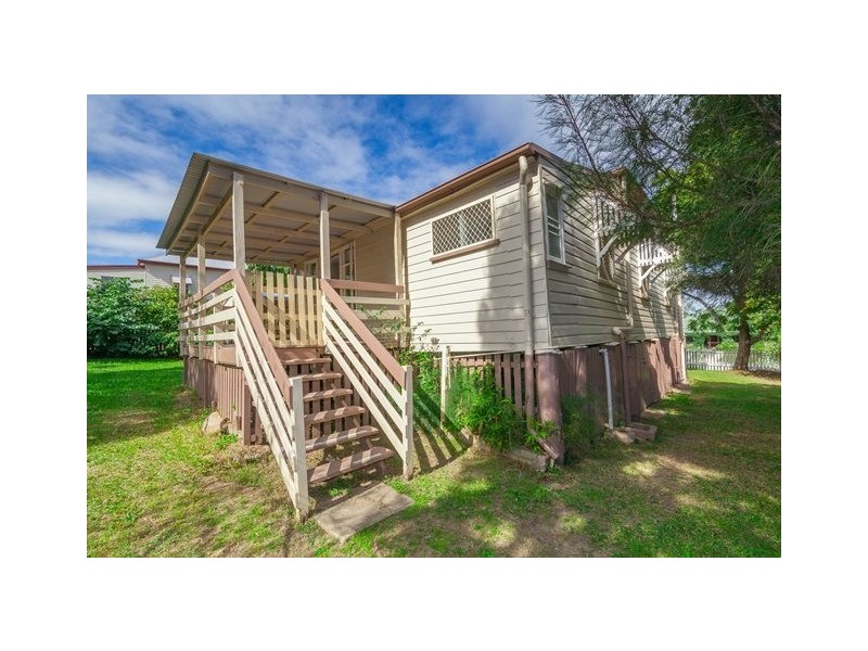 22 Glossop Street, Brassall QLD 4305