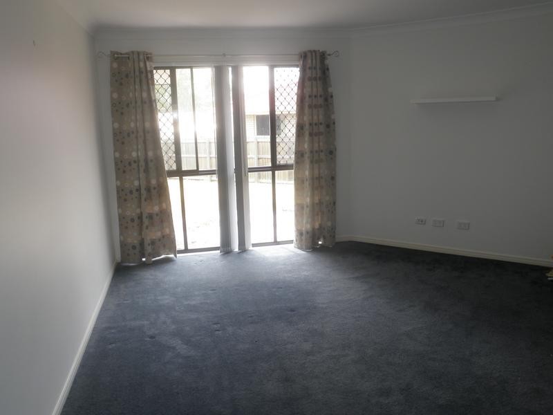 25 Angela Place, Yamanto QLD 4305