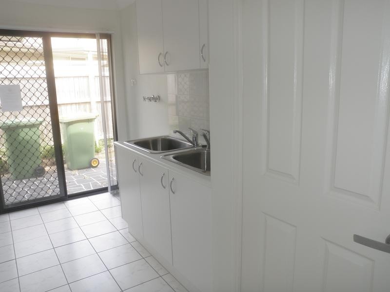 25 Angela Place, Yamanto QLD 4305