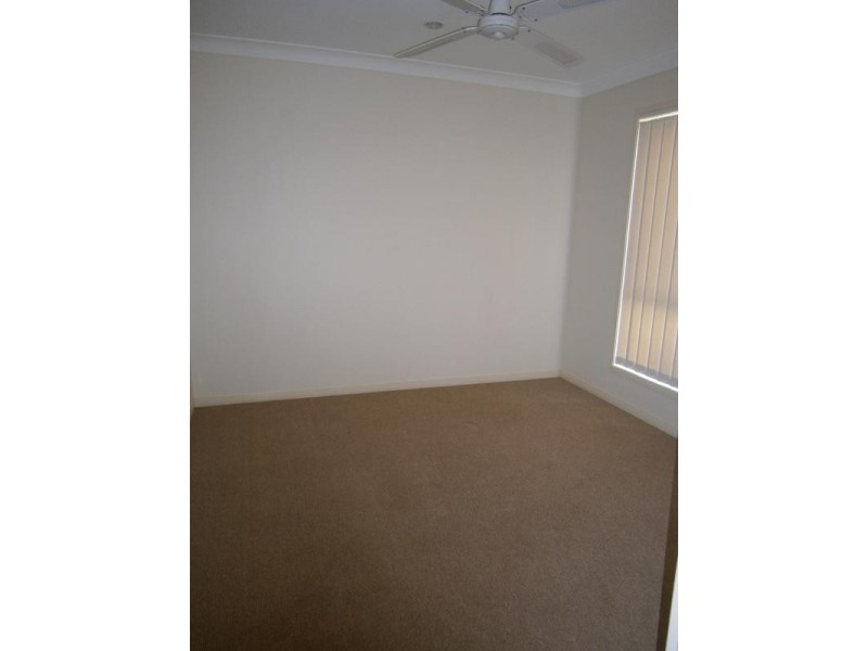9 Anna Drive, Raceview QLD 4305