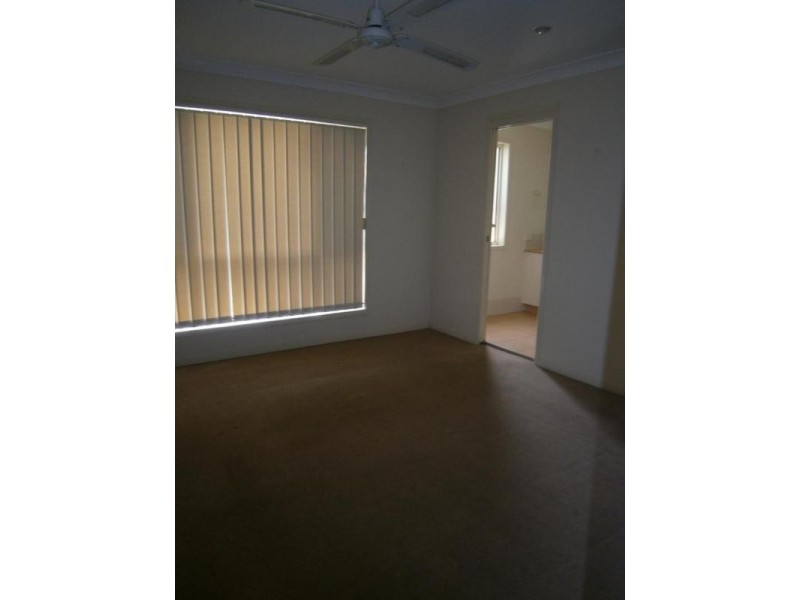 9 Anna Drive, Raceview QLD 4305