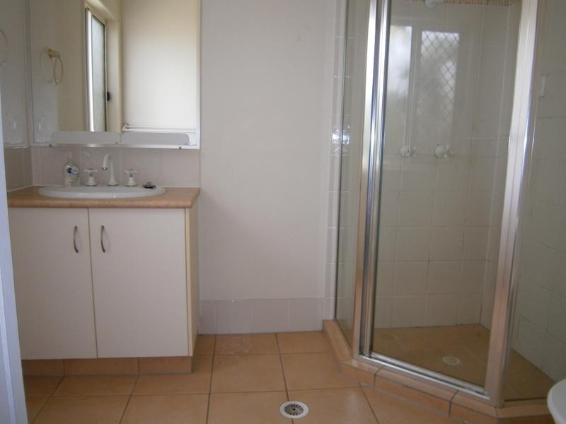 9 Anna Drive, Raceview QLD 4305