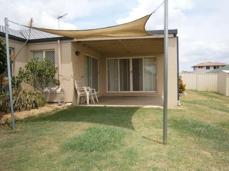 9 Anna Drive, Raceview QLD 4305