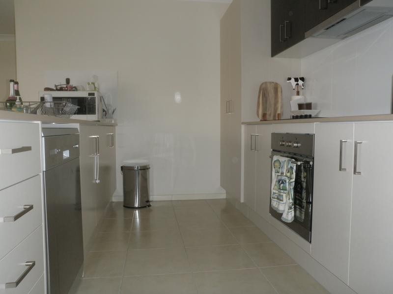 8 Vivian Hancock Drive, North Booval QLD 4304