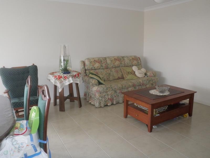 8 Vivian Hancock Drive, North Booval QLD 4304