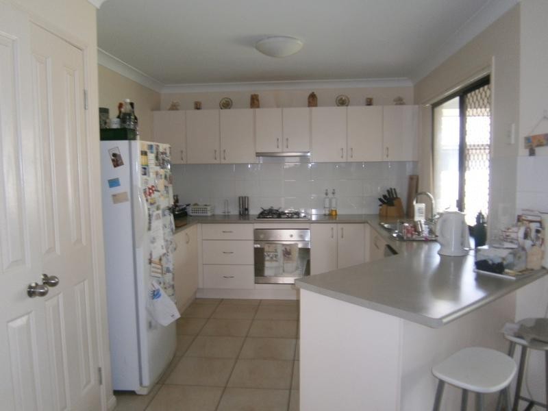14 Baden Jones Way, North Booval QLD 4304