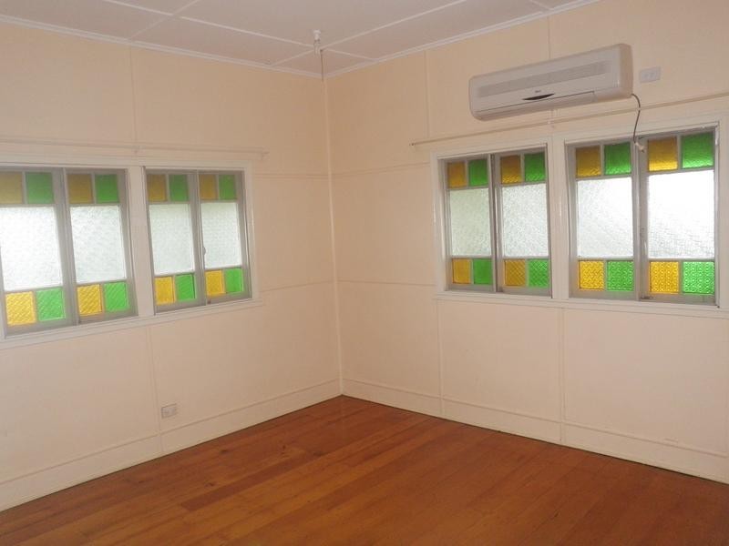 9 Shine Street, One Mile QLD 4305