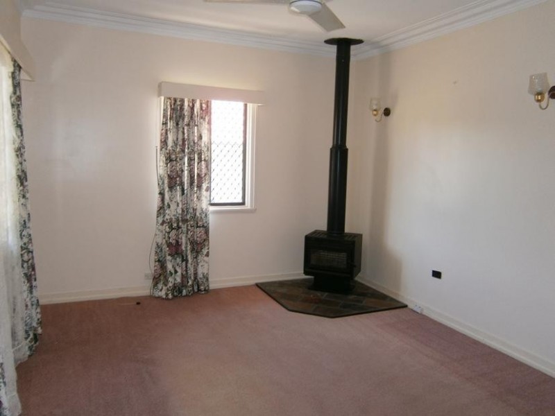 29 Prospect Street, Silkstone QLD 4304