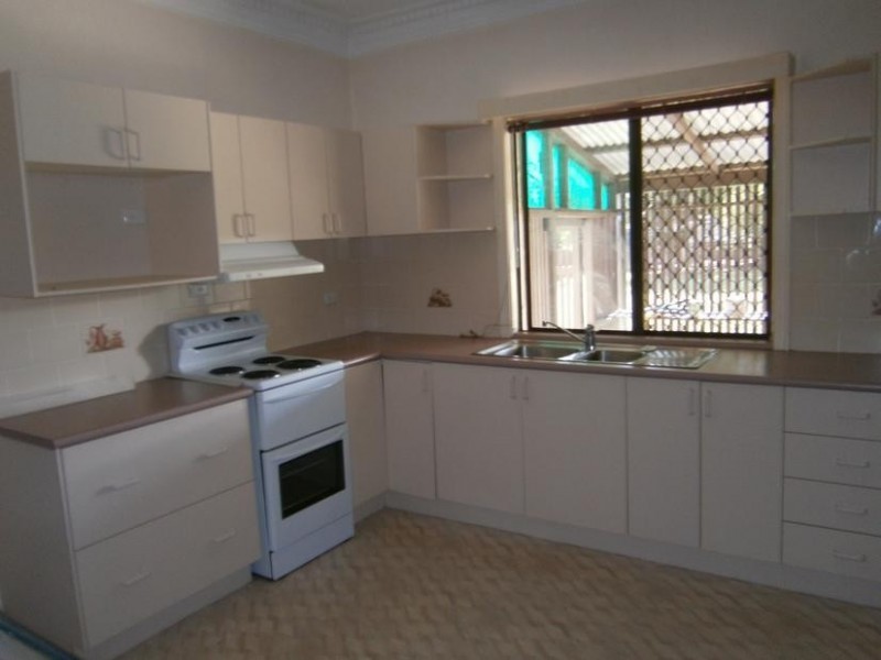 29 Prospect Street, Silkstone QLD 4304