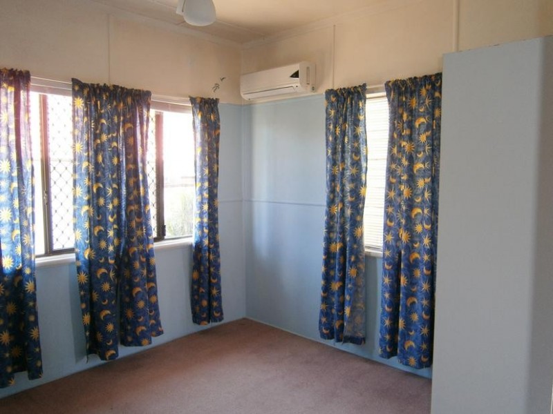 29 Prospect Street, Silkstone QLD 4304