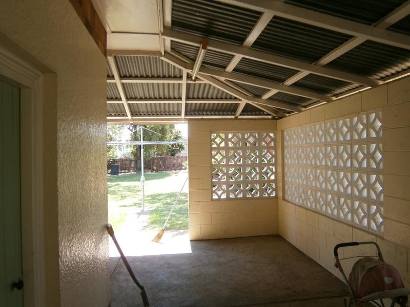 29 Prospect Street, Silkstone QLD 4304