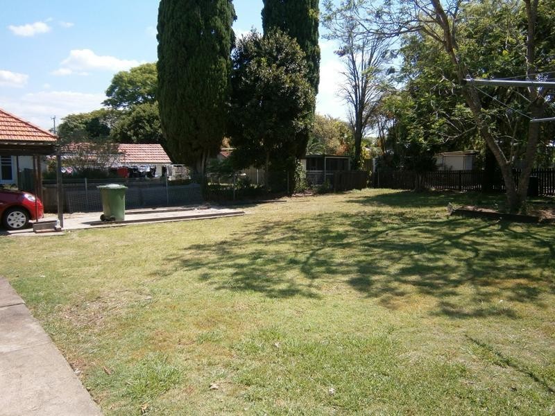 29 Prospect Street, Silkstone QLD 4304
