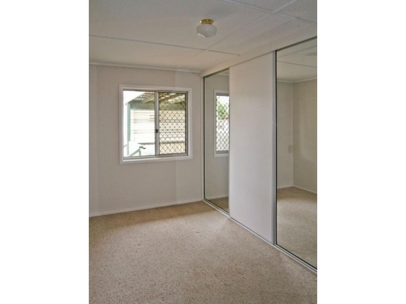 20 Mitchell Street, Riverview QLD 4303