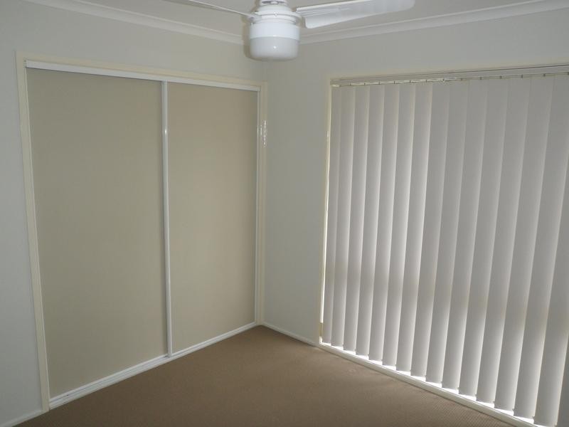 1 John Staines Crescent, North Ipswich QLD 4305