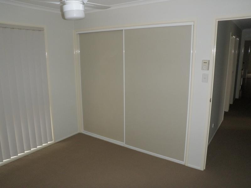 1 John Staines Crescent, North Ipswich QLD 4305