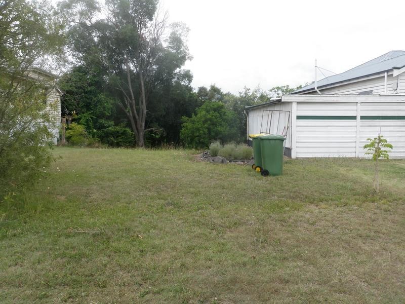 9 Boundary Street, Bundamba QLD 4304