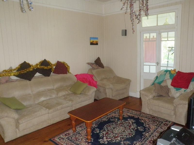 9 Boundary Street, Bundamba QLD 4304