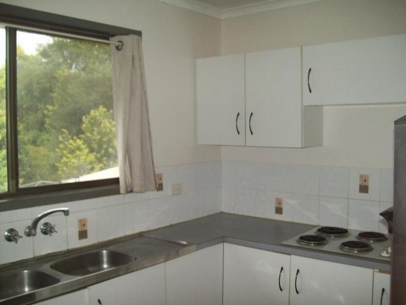 44 Robertson Road, Eastern Heights QLD 4305