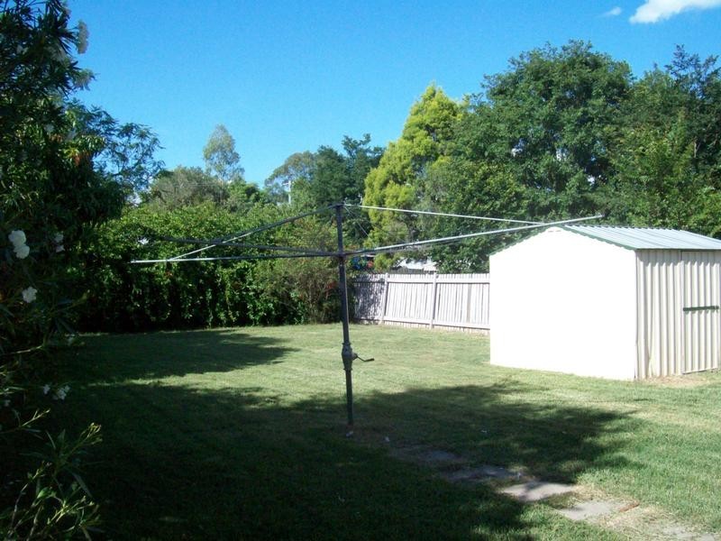 44 Robertson Road, Eastern Heights QLD 4305