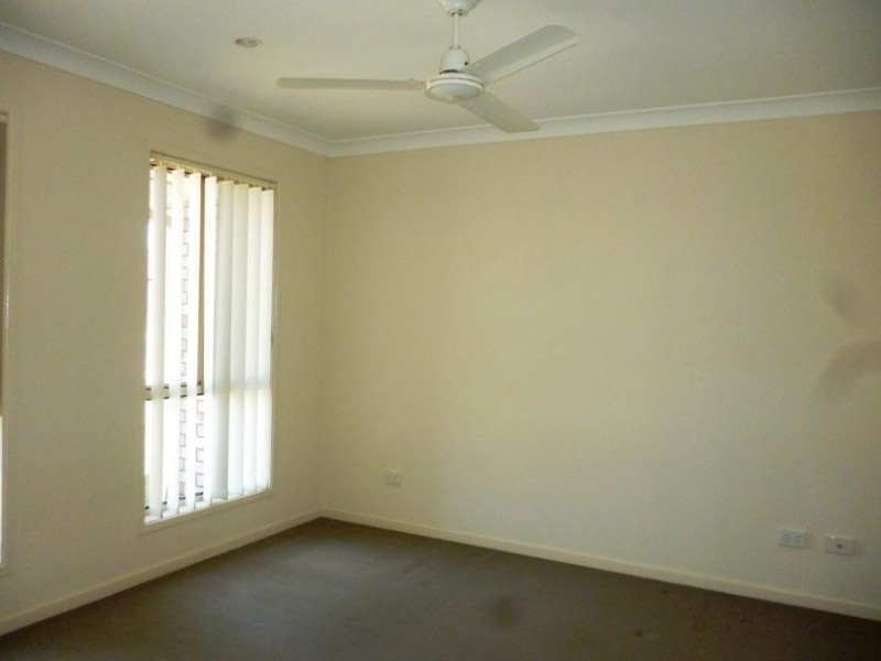 2 Acacia Close, Raceview QLD 4305
