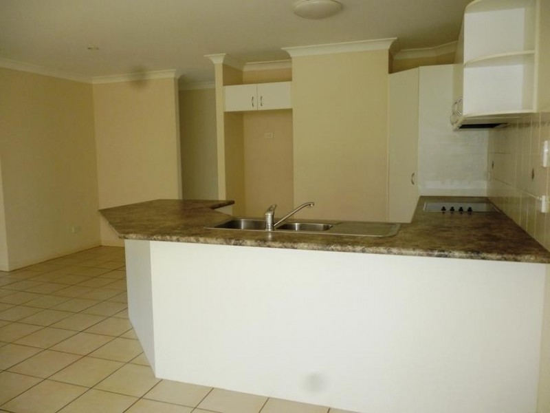 2 Acacia Close, Raceview QLD 4305