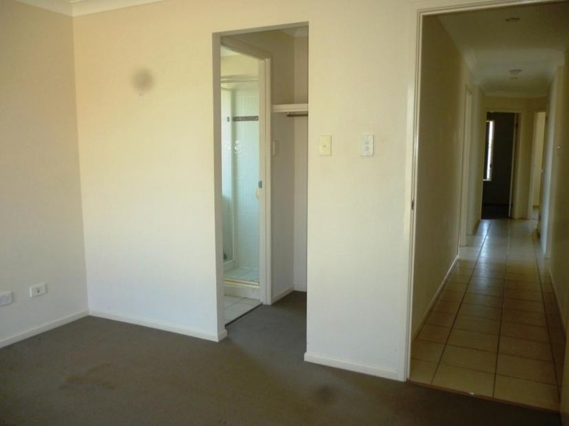 2 Acacia Close, Raceview QLD 4305