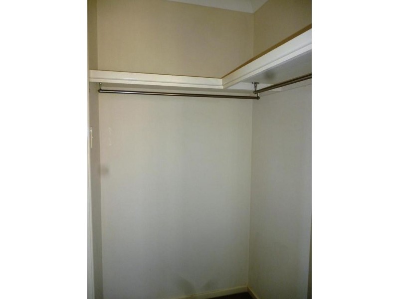 2 Acacia Close, Raceview QLD 4305