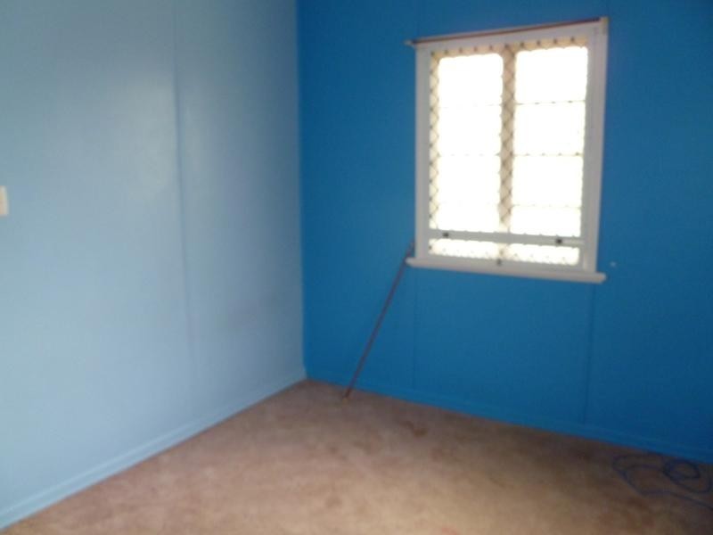 25 Vineyard Street, One Mile QLD 4305