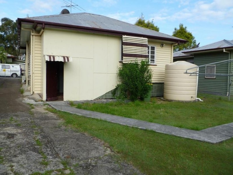 25 Vineyard Street, One Mile QLD 4305