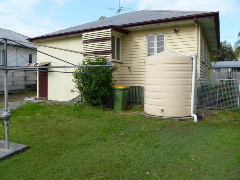 25 Vineyard Street, One Mile QLD 4305