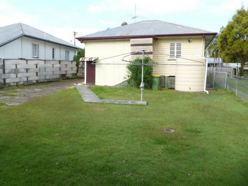 25 Vineyard Street, One Mile QLD 4305