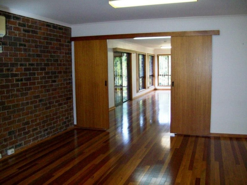 18 McKenzie Street, Bundamba QLD 4304