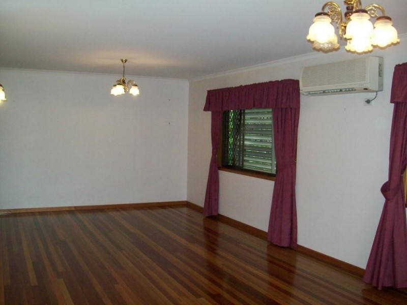 18 McKenzie Street, Bundamba QLD 4304
