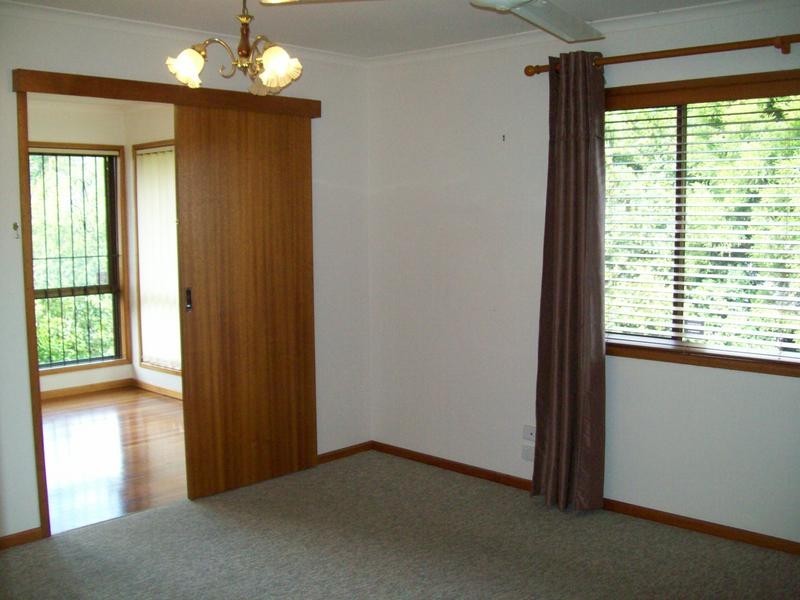 18 McKenzie Street, Bundamba QLD 4304