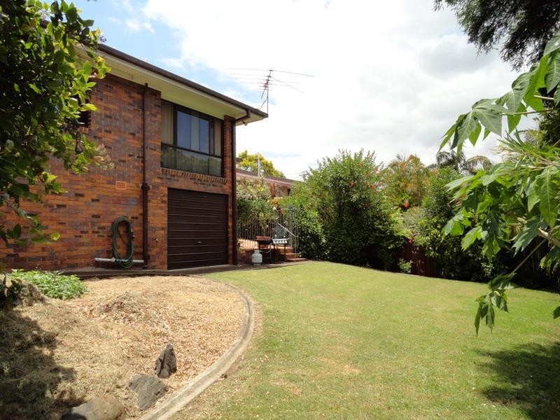 18 McKenzie Street, Bundamba QLD 4304