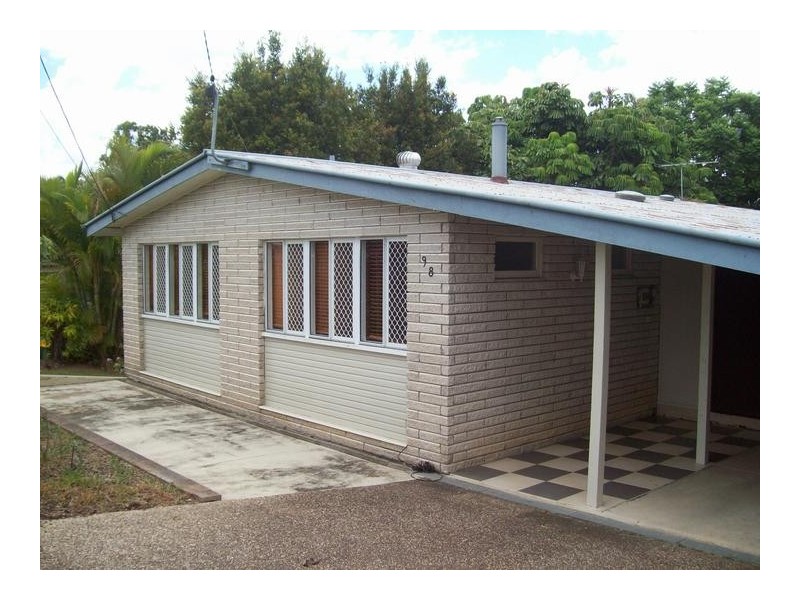 98 Holdsworth Road, North Ipswich QLD 4305
