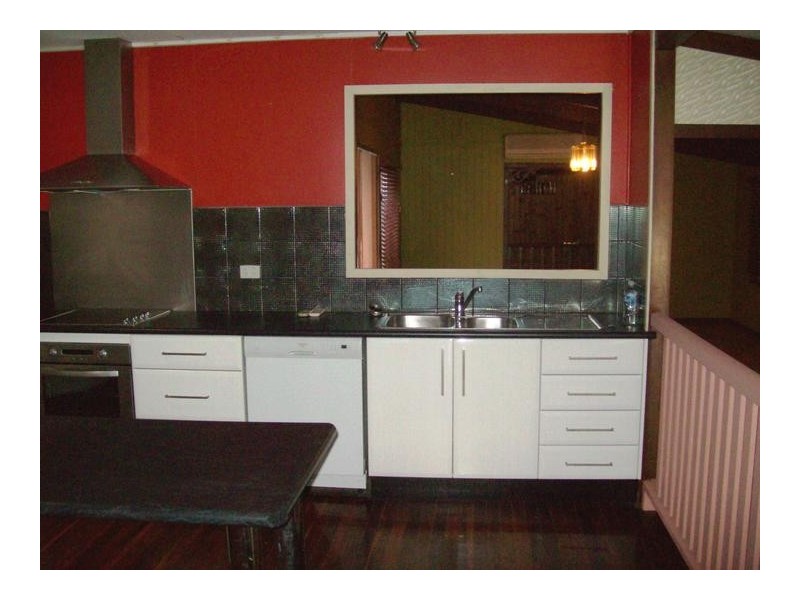 98 Holdsworth Road, North Ipswich QLD 4305