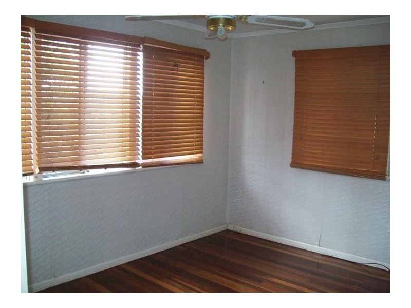 98 Holdsworth Road, North Ipswich QLD 4305