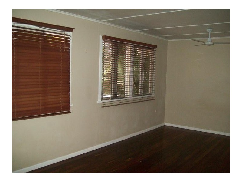 98 Holdsworth Road, North Ipswich QLD 4305