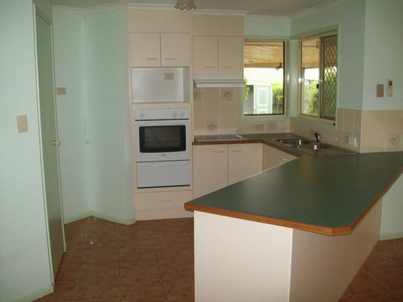 45 Discovery Street, Flinders View QLD 4305