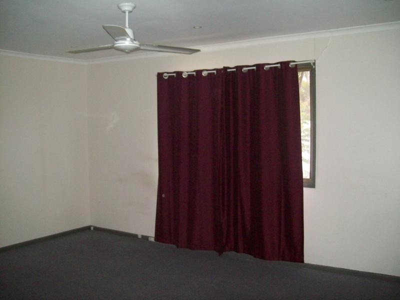 45 Discovery Street, Flinders View QLD 4305