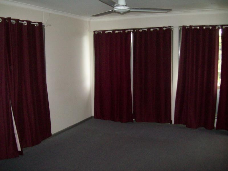 45 Discovery Street, Flinders View QLD 4305