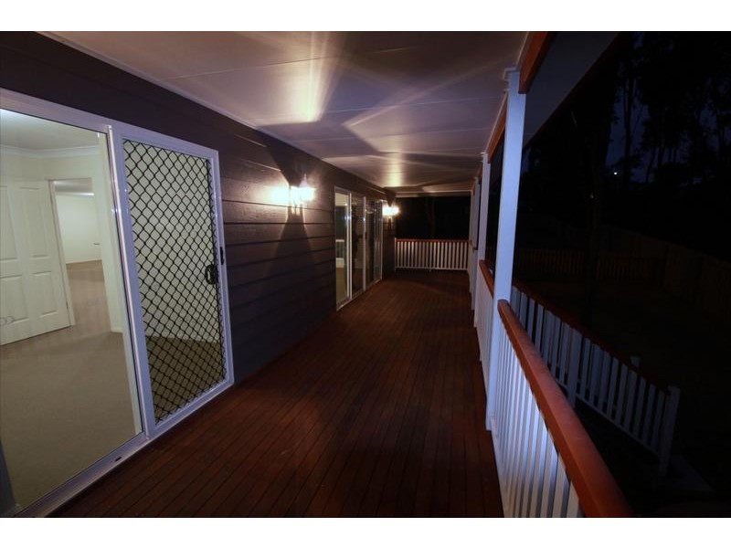 10 Chalmers Place, North Ipswich QLD 4305